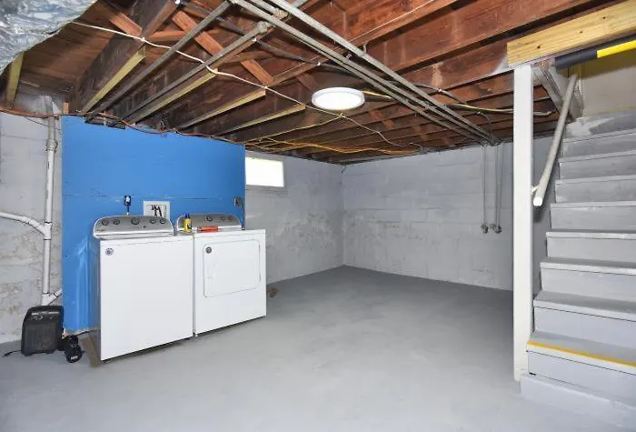 Entire Home*cherry St*food*fun*drinks*shop* Holiday home *